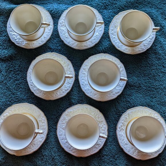 Vintage Fine China Saucers for Flat Teacups - Crown Ducal Florentine Gold Band - Picture 4 of 4
